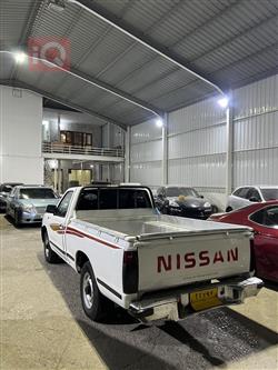 Nissan Pickup